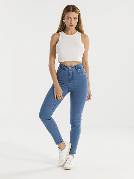 Calça Feminina Jeans Skinny Taxas Metálicas