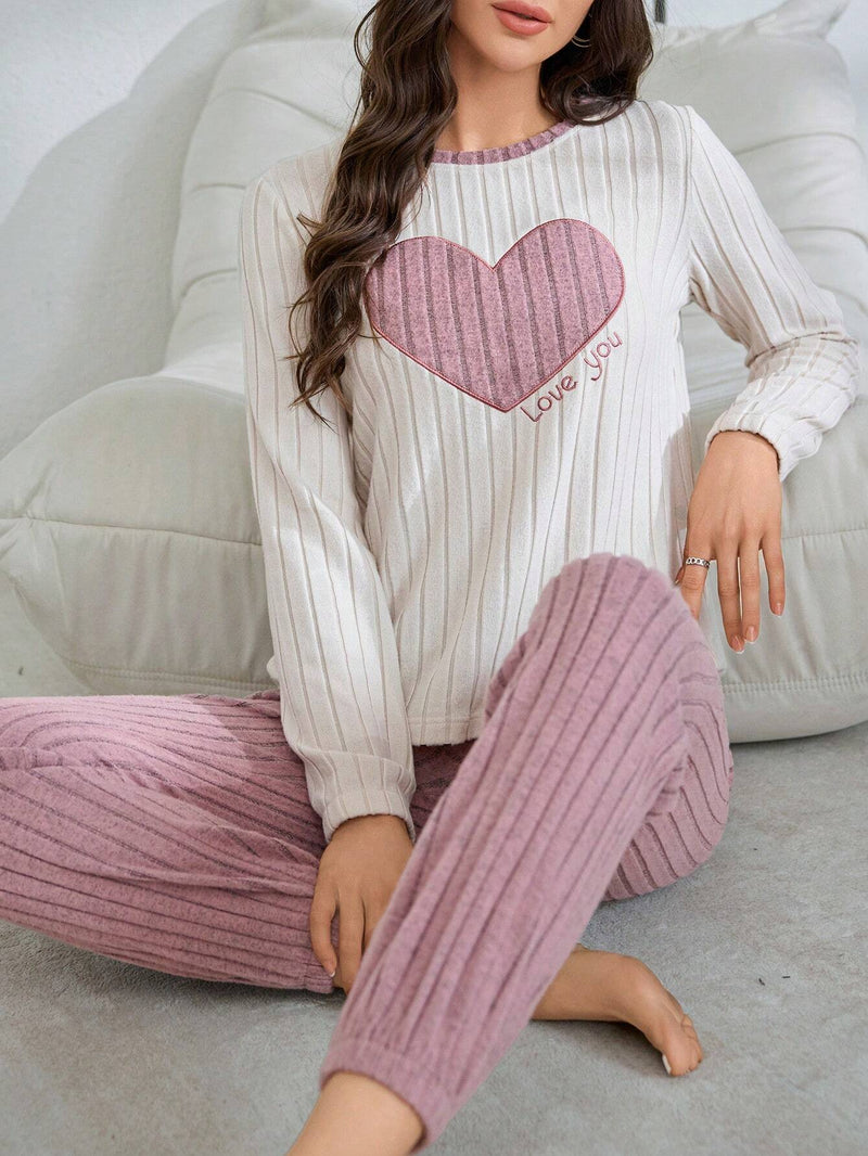 Conjunto de Pijama Macio com Bordado de coração para inverno