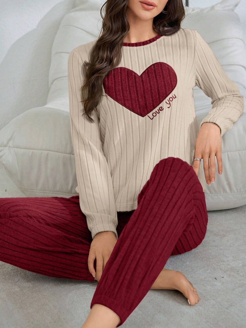 Conjunto de Pijama Macio com Bordado de coração para inverno