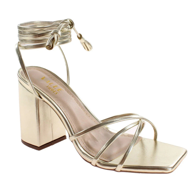 Salto alto bloco casual com cordas